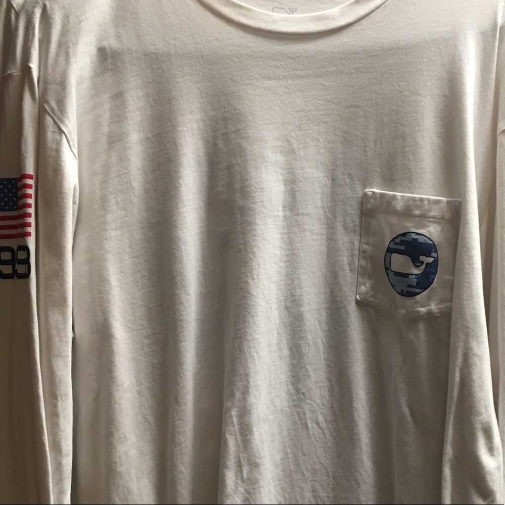 Vineyard Vines Large Tee Like New